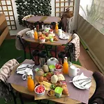 Merry\'S House